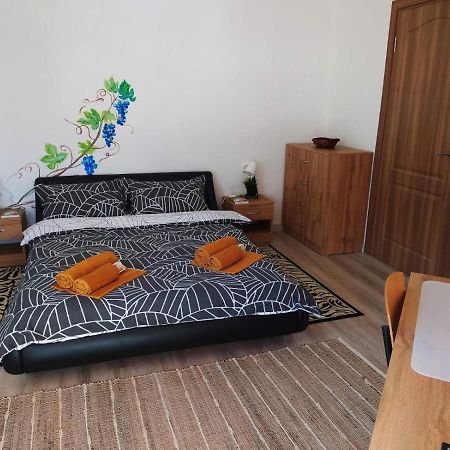 Дом За Гости Осогово Kyustendil Exterior foto