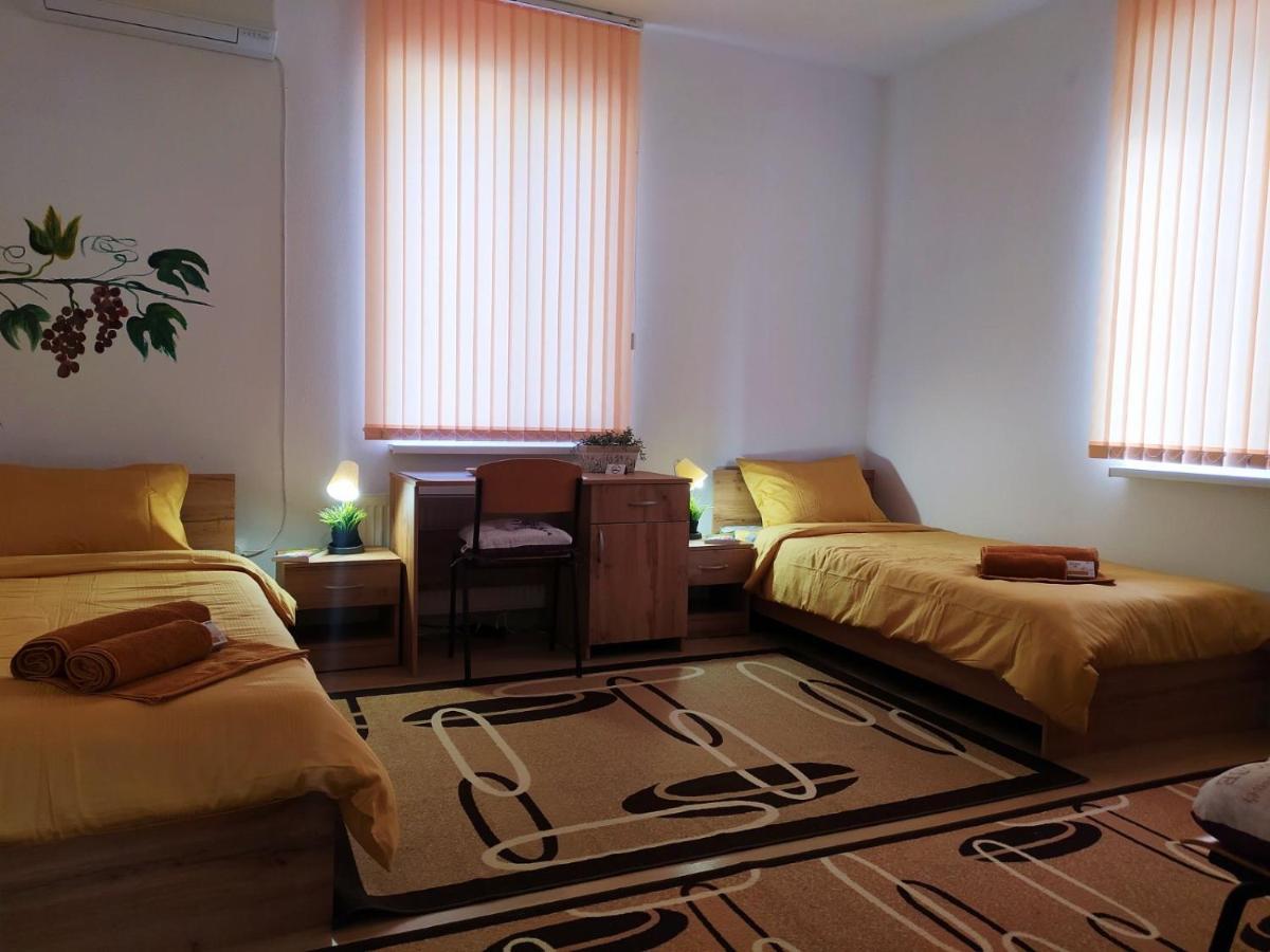 Дом За Гости Осогово Kyustendil Exterior foto