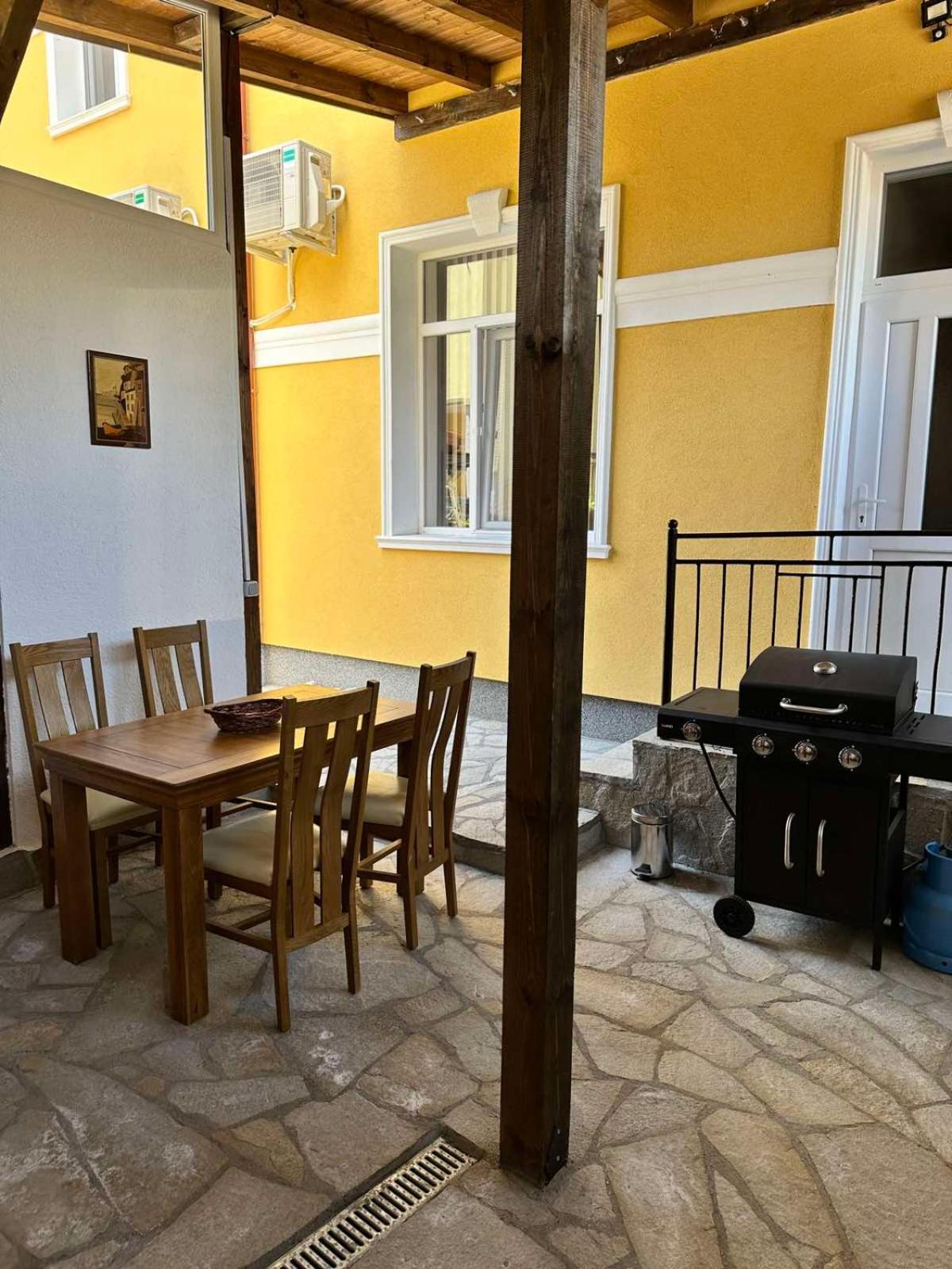 Дом За Гости Осогово Kyustendil Exterior foto